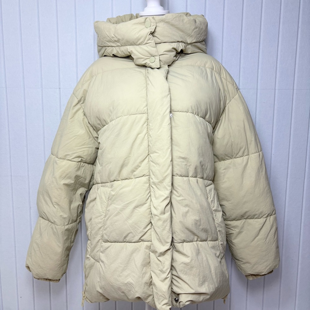 Zara Light Beige Puffer‎ Jacket Full Zip Water Repellent Oversize Size M